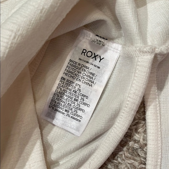 ROXY White Sleeveless Fitted Crop Tank Top SZ Lg - Picture 7 of 7